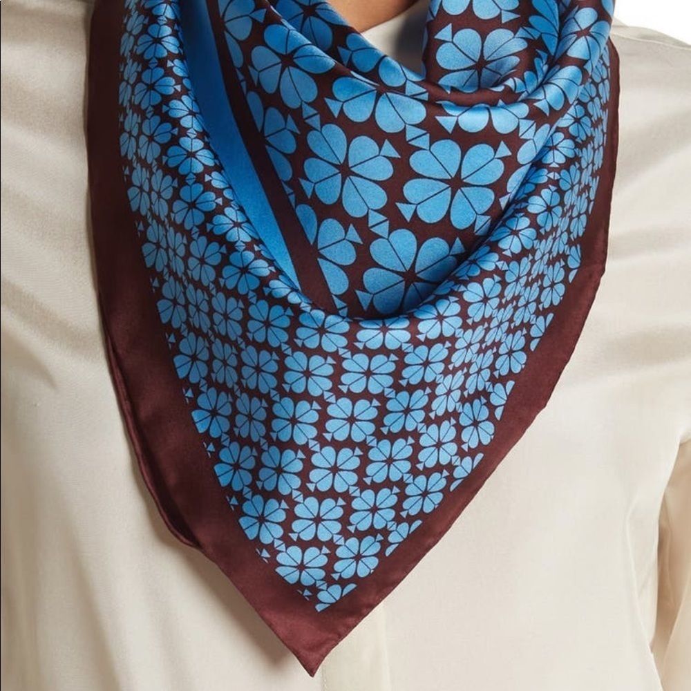 🆕 Kate Spade flower square silk scarf blue